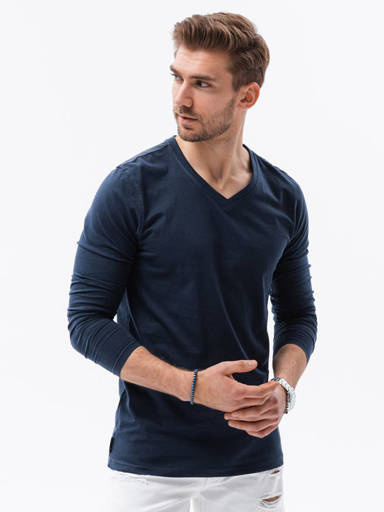 námořnická modrá
