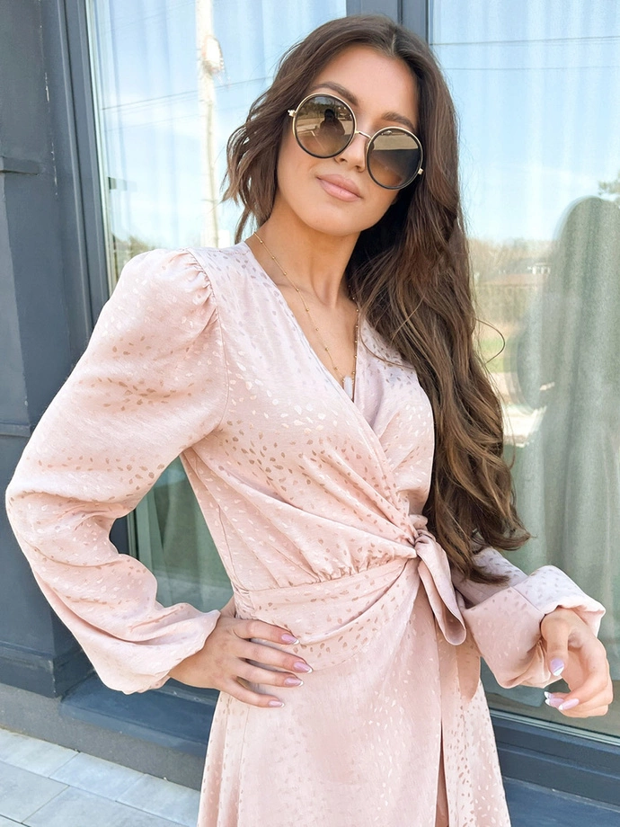 Elegantní dámské mini šaty se srdíčkovým výstřihem a dlouhými rukávy BIANCA DLR170 - pudrově růžové